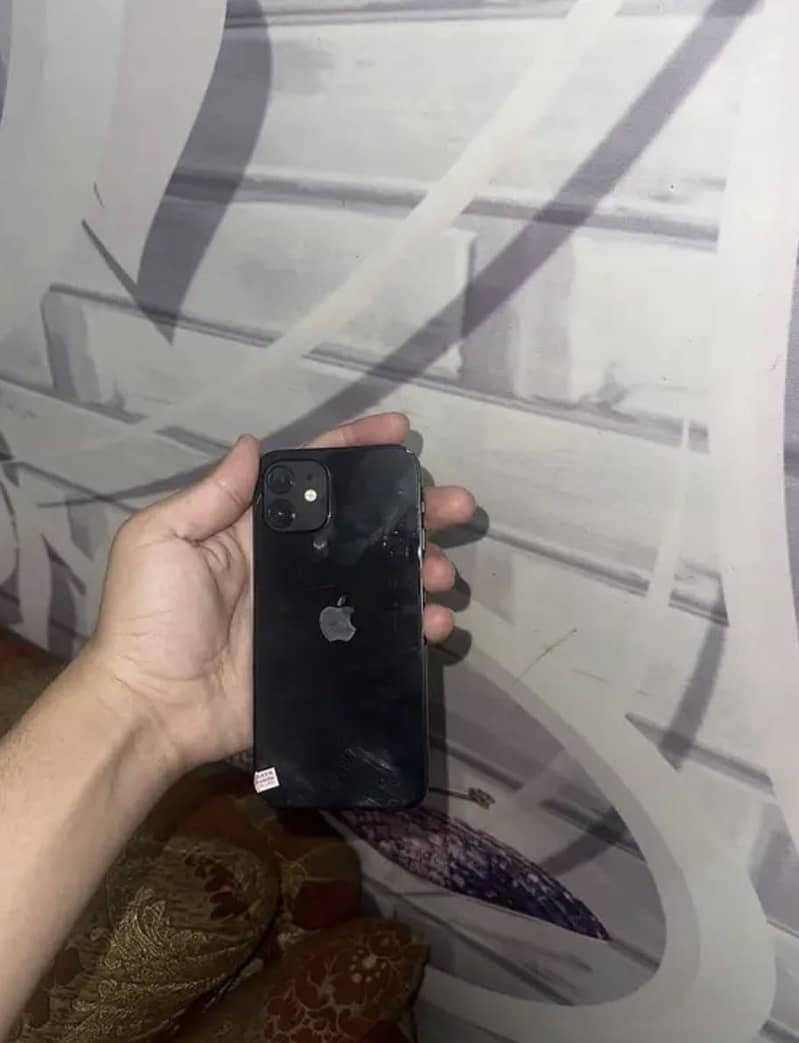 Apple iPhone 12 3