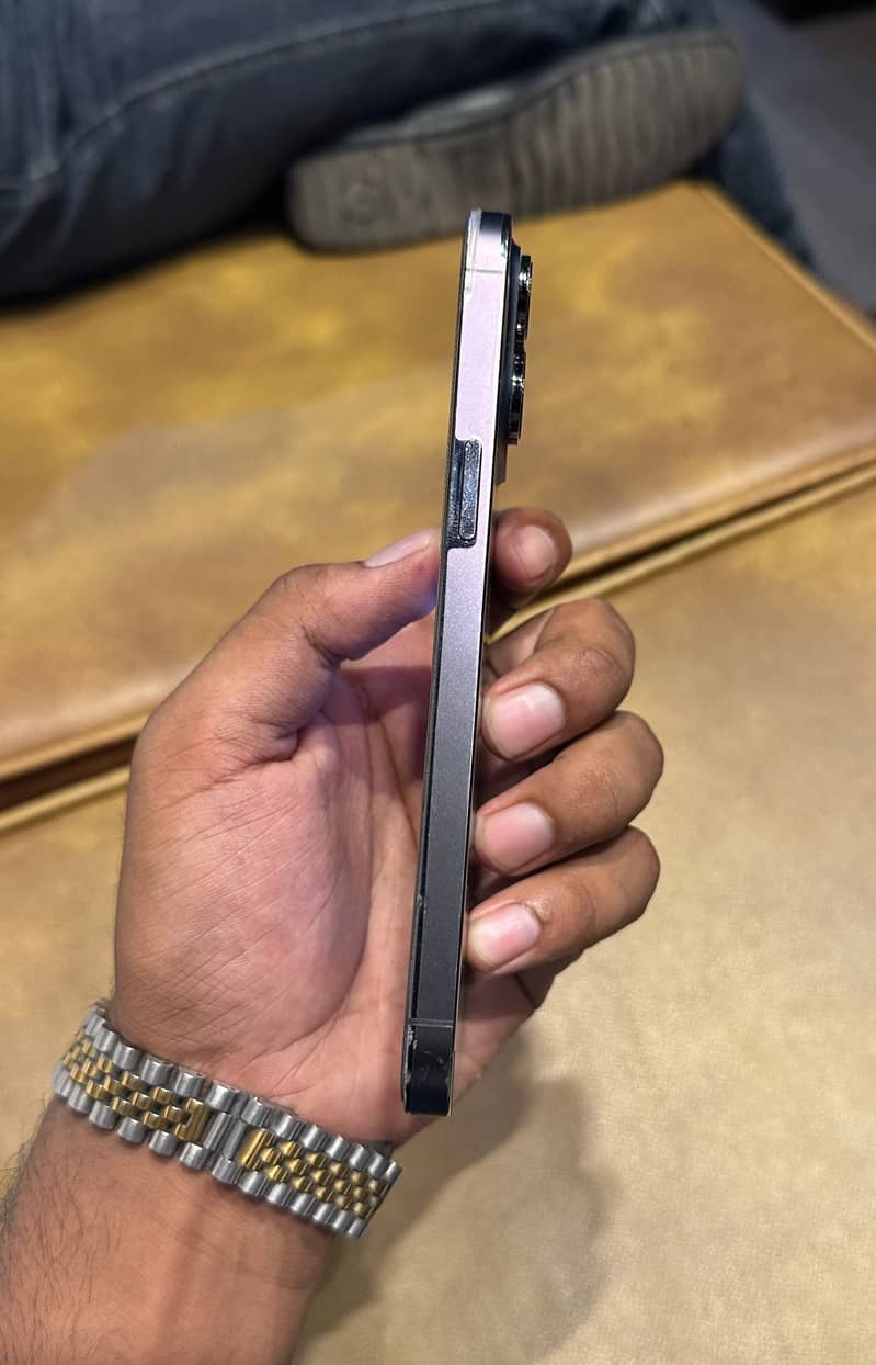 Apple iPhone 14 Pro Max 2