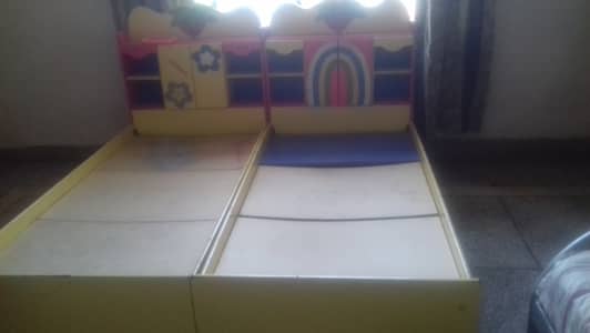 Imported Used Bed Set for URGENT SALE