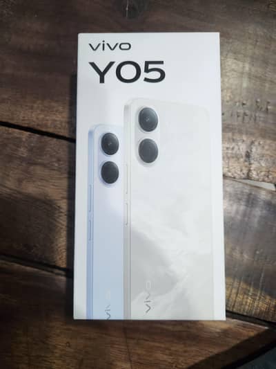 Vivo Y05  (4+4/64gb)  scratchless mobile