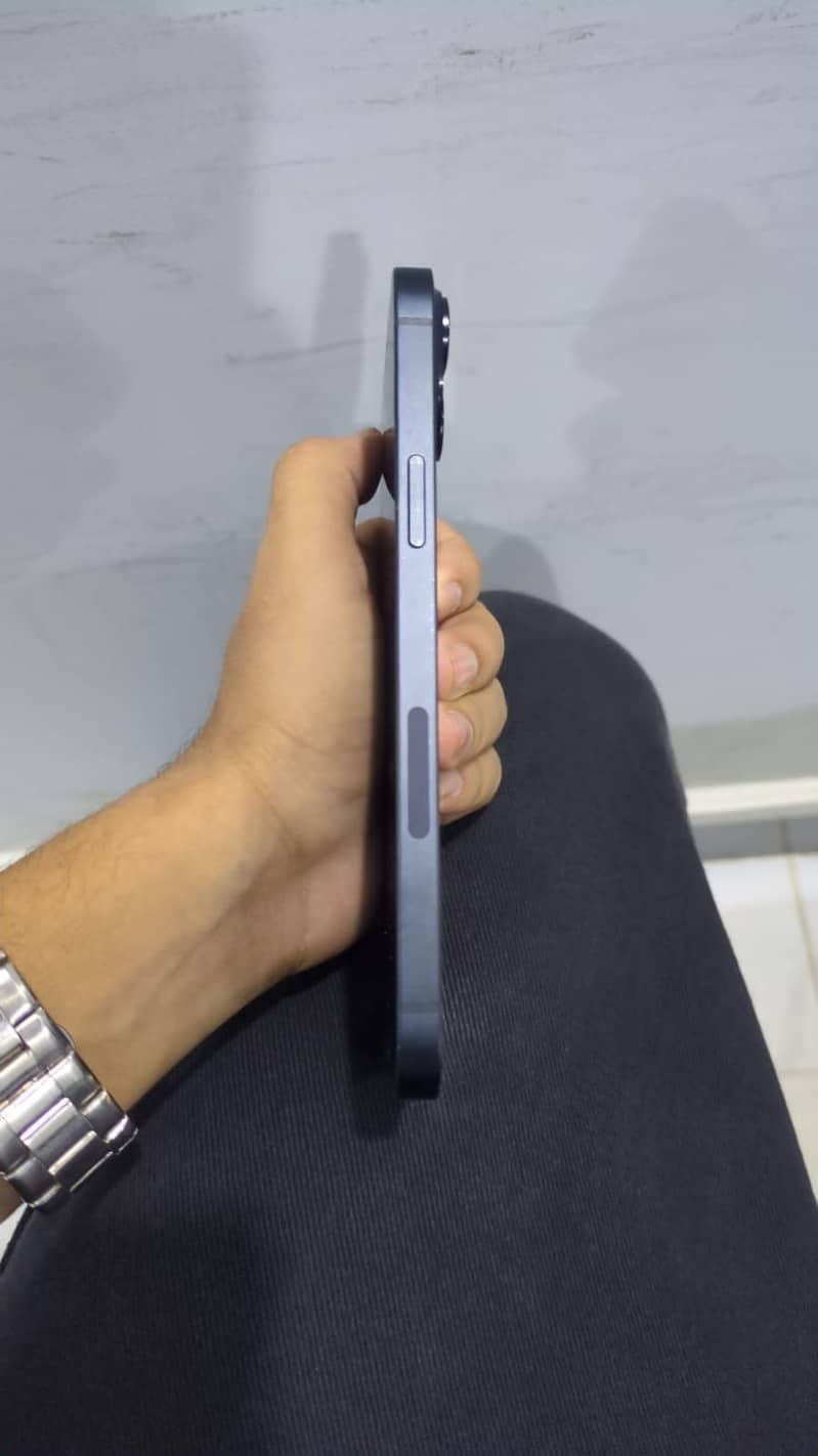 Apple iPhone 14 plus 0