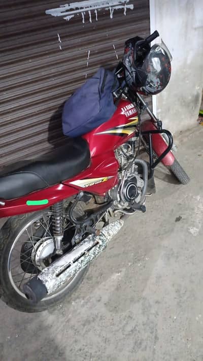 Yahama 125z first owner full genien