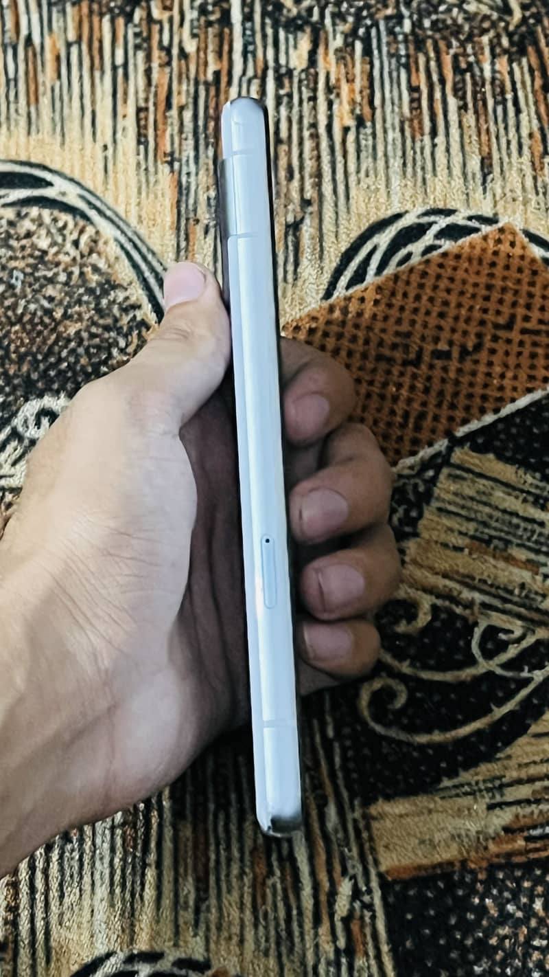 Google Pixel 7a 4