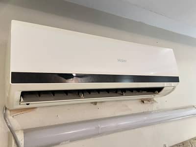 Haier 1 Ton Non-Inverter Split A. C - Just Like New