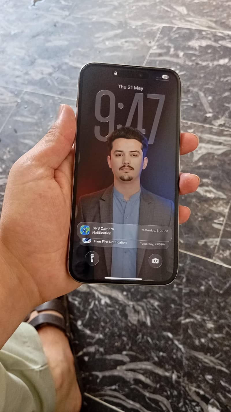Apple iPhone 15 Pro Max 1