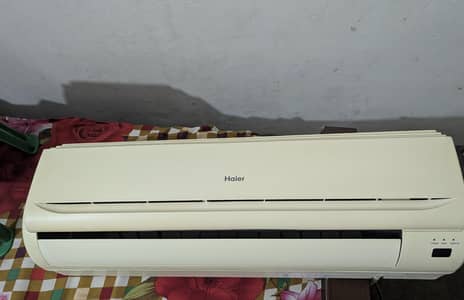 Haier 1 ton simple AC