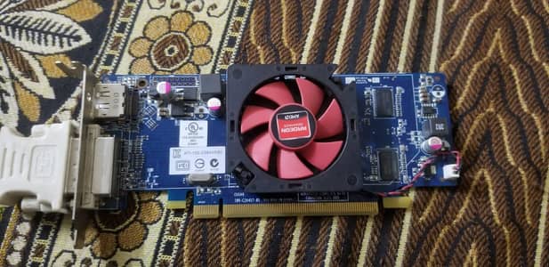 2GB  AMD RADEON GRAPHICS CARD BRAND NEW CONDITION LIKE NEW FOR DDR3