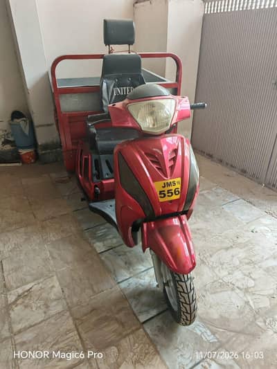 united 100cc loader rickshaw