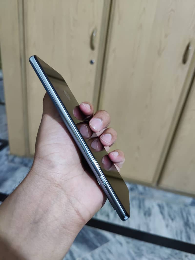 One Plus 8T 4