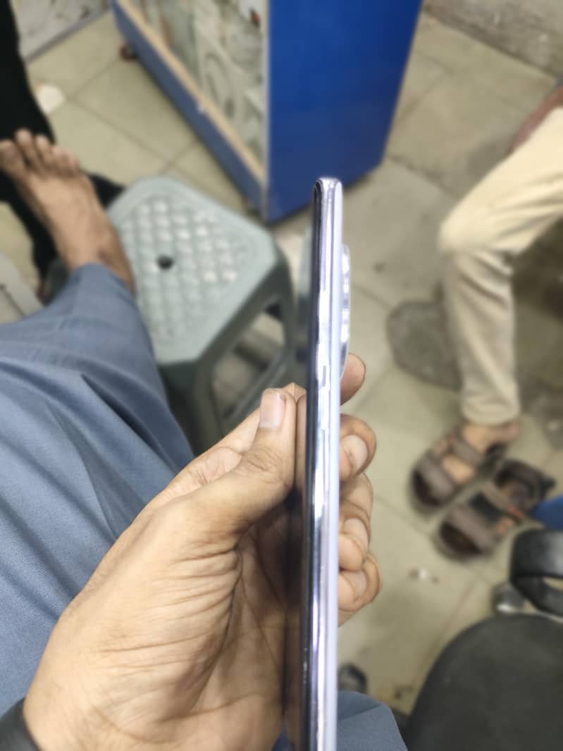 Xiaomi Redmi Note 14 Pro 3