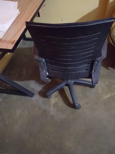 wood computer table and chair