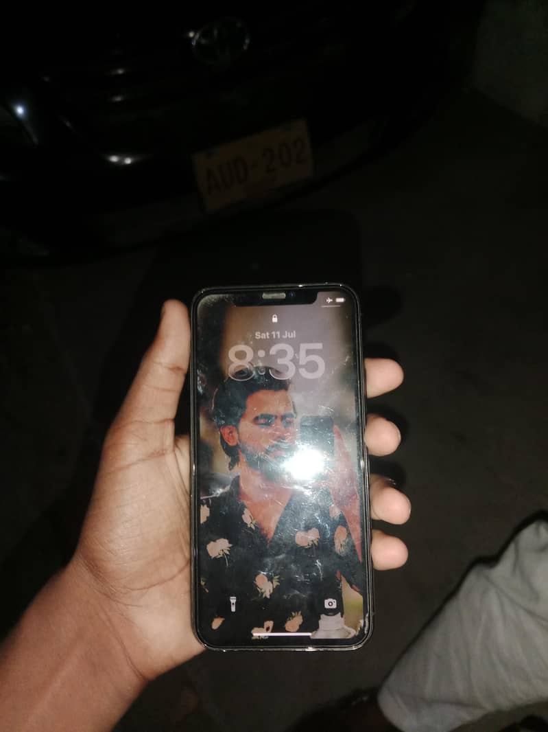 Apple iPhone 11 Pro 2