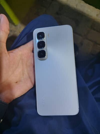 Infinix HOT60I