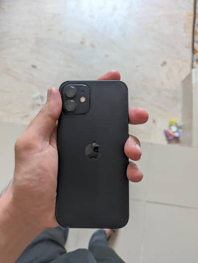 Apple iPhone 12