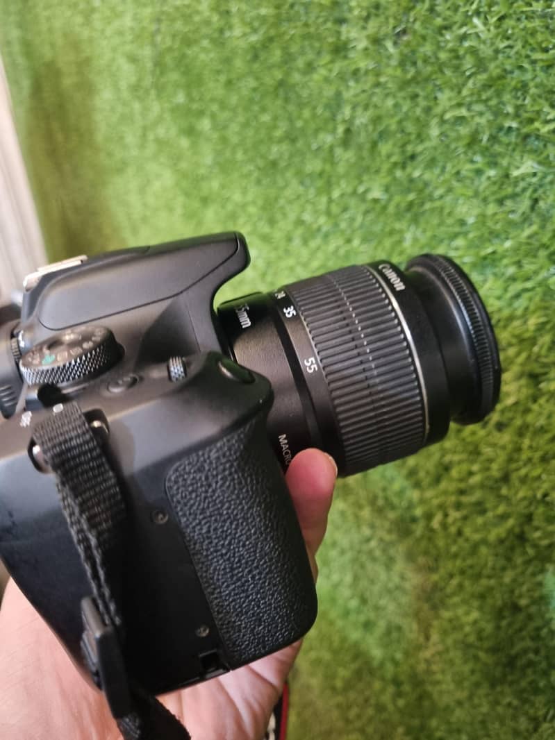Canon 2000D 2