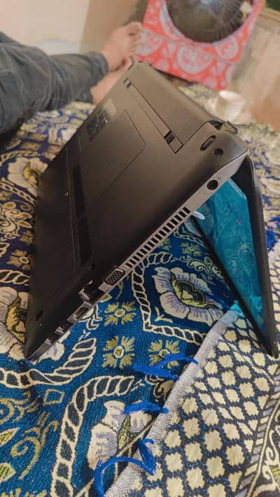 bilkul fresh hai hp Ka laptop hai