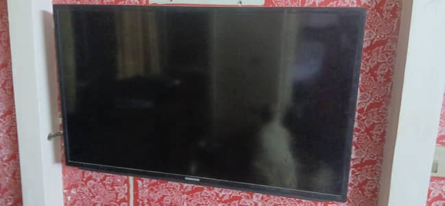 SAMSUNG LED TV 42"