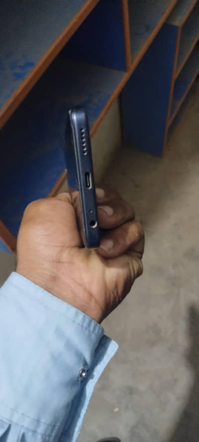 Itel City 100