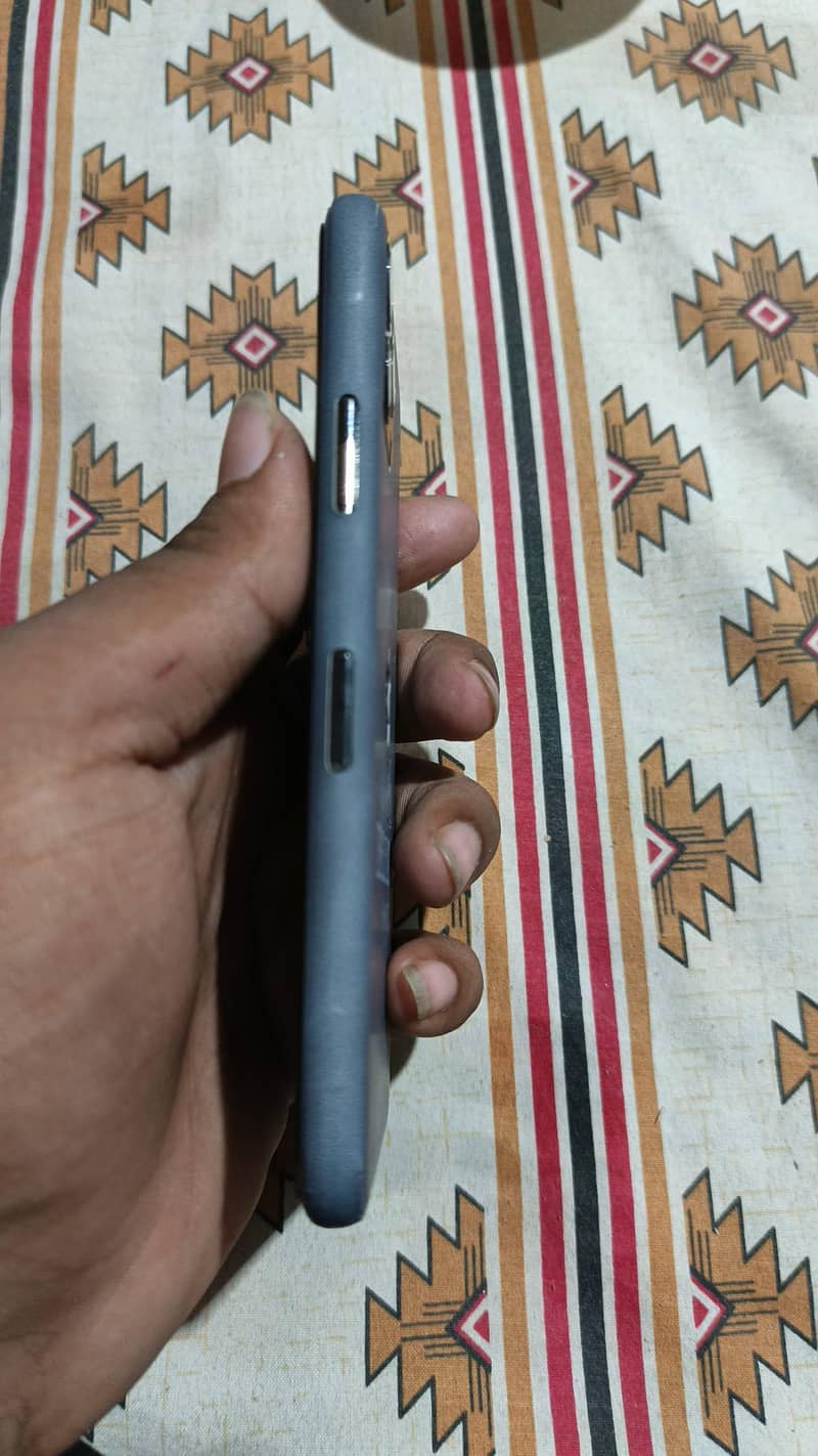 Apple iPhone 11 Pro 1