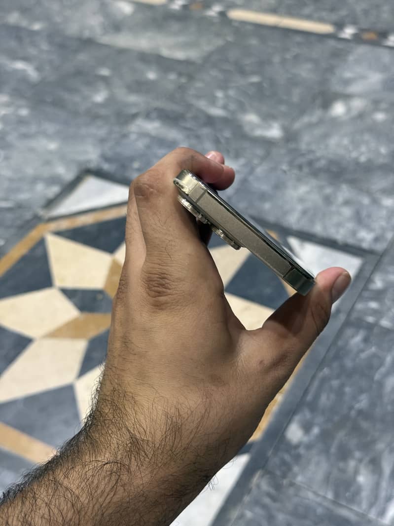 Apple iPhone 13 Pro 5