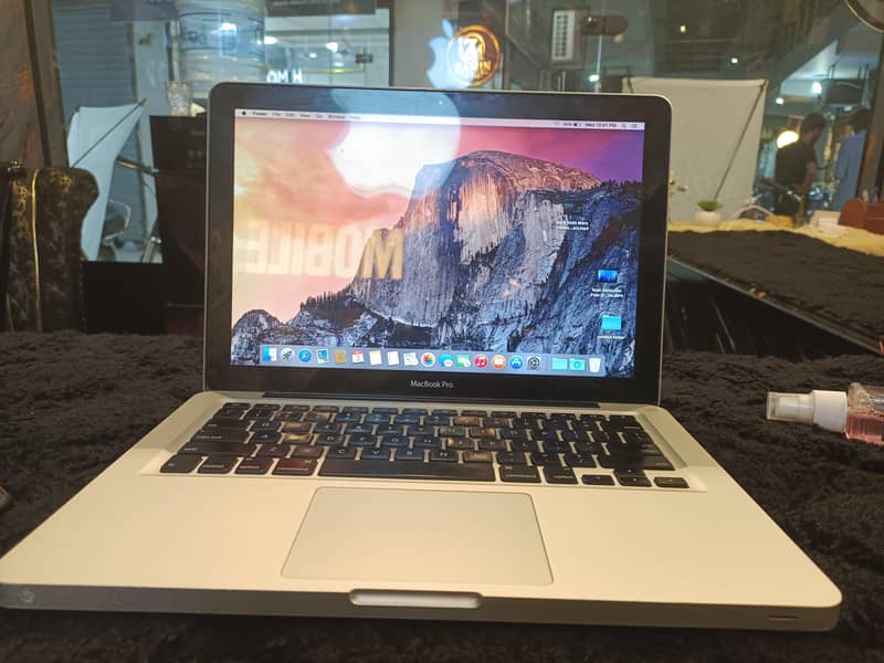 Apple MacBook pro 1