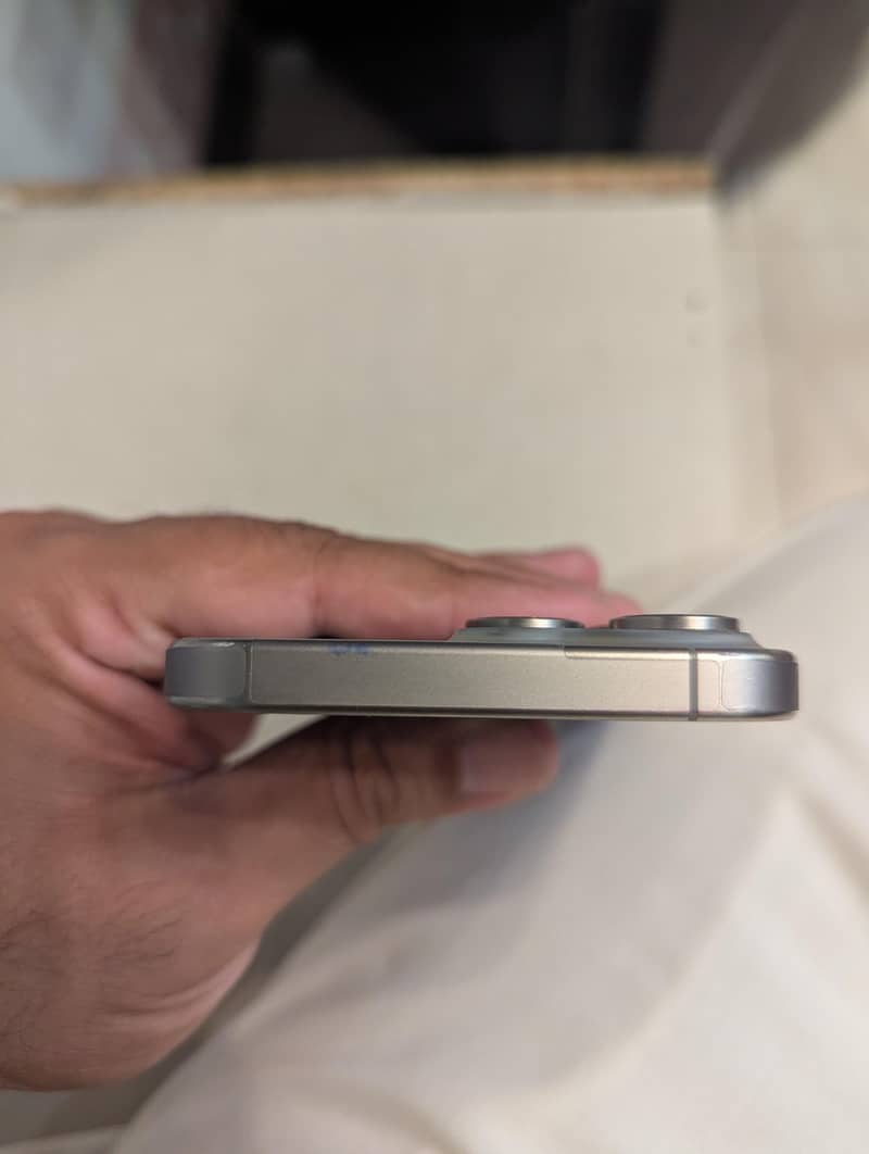 Apple iPhone 15 Pro Max 1