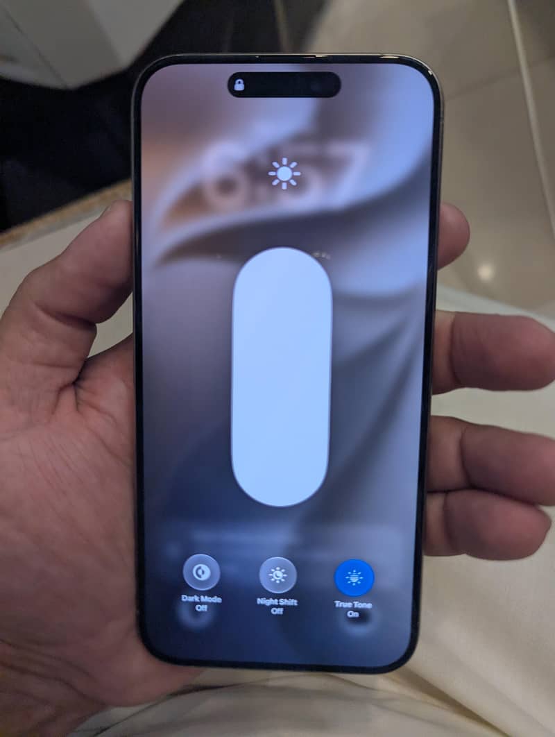 Apple iPhone 15 Pro Max 5