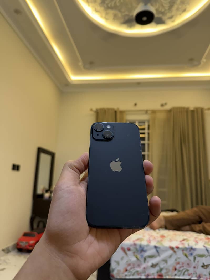 Apple iPhone 14 3