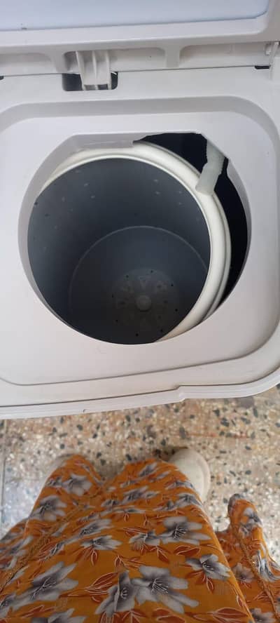TOYO company ke Auto washing machine forsale h  Kam use hui h