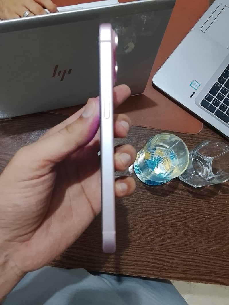 Apple iPhone 15 6