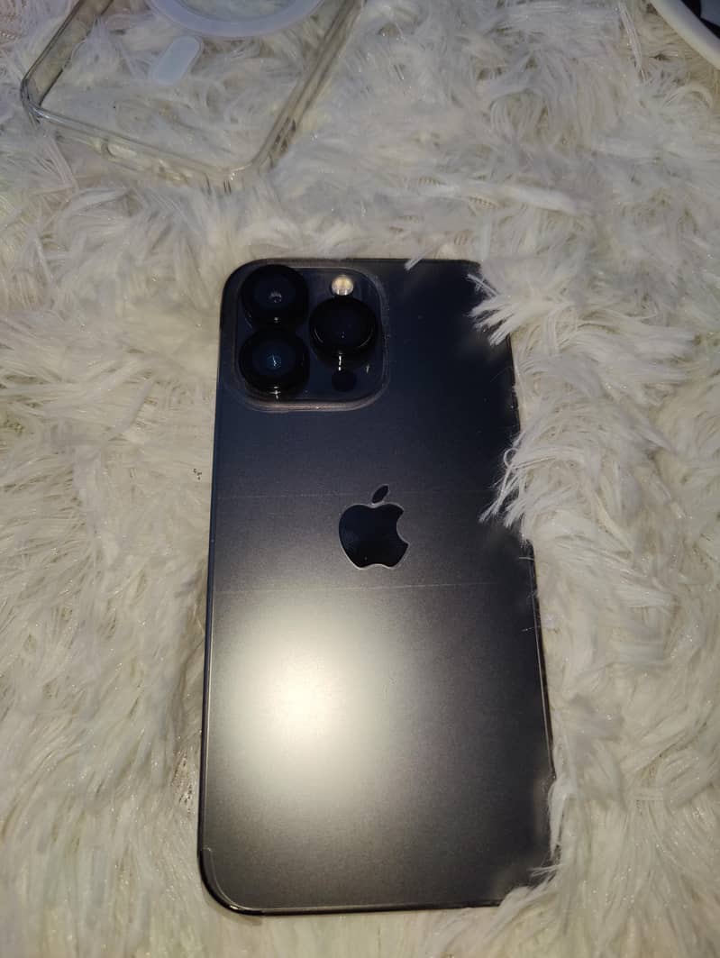 Apple iPhone 13 Pro 4