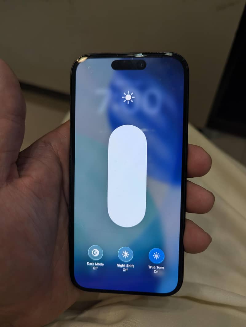 Apple iPhone 15 Pro 6