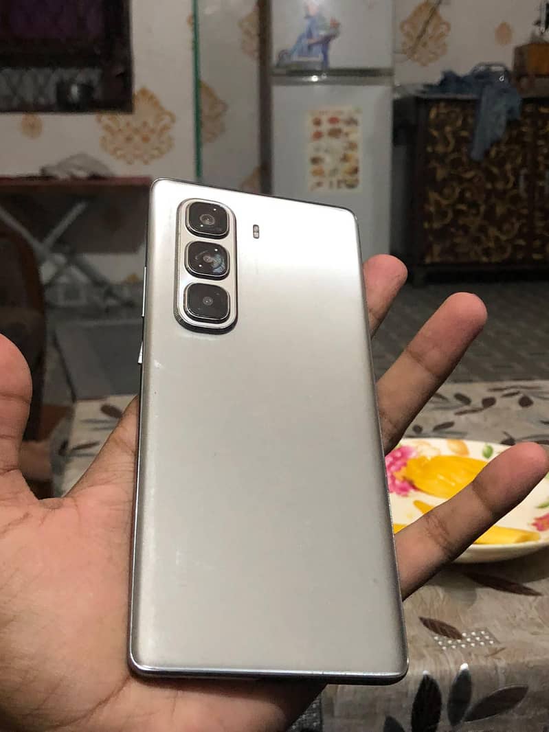 Infinix Hot 50 Pro Plus 3