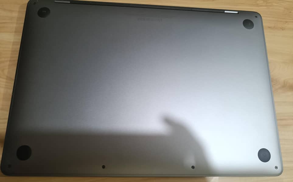 Apple MacBook Pro 2017 1