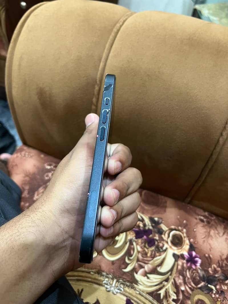 iPhone 14 jv 5