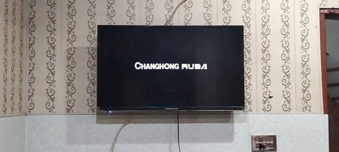 Changhong Ruba 44" LED TV – Full HD – Excellent Condition