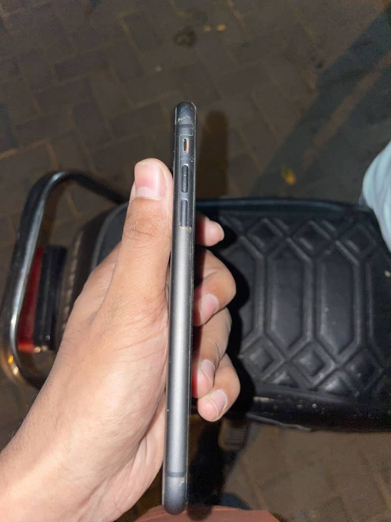 Apple iPhone 11 2