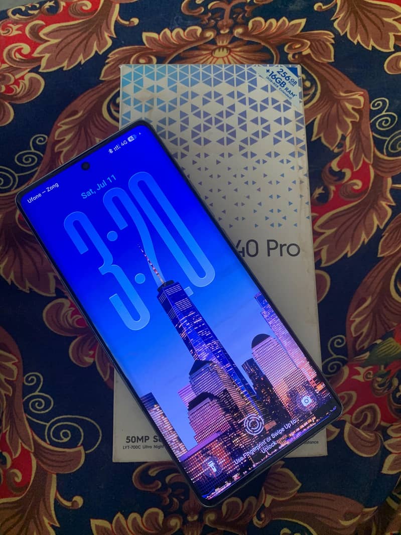 Tecno CAMON 40 Pro 1