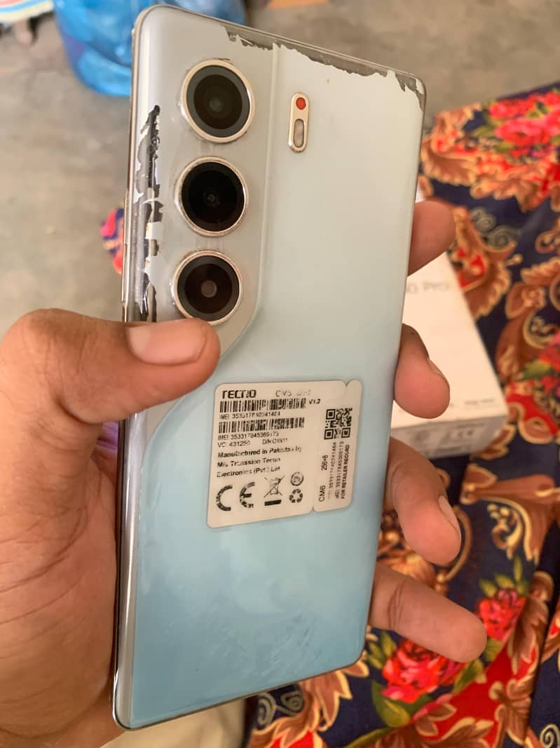 Tecno CAMON 40 Pro 3