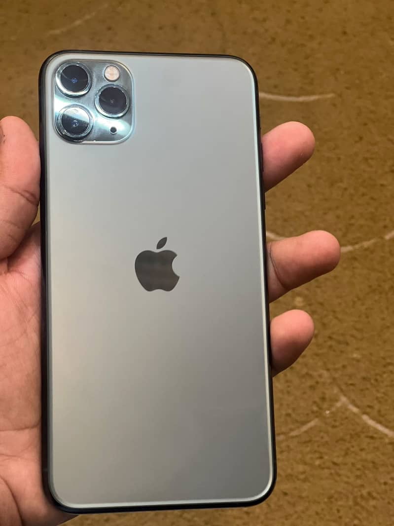 Apple iPhone 11 Pro Max 1