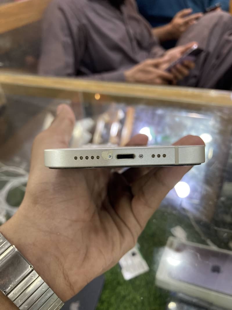 Apple iPhone 14 1