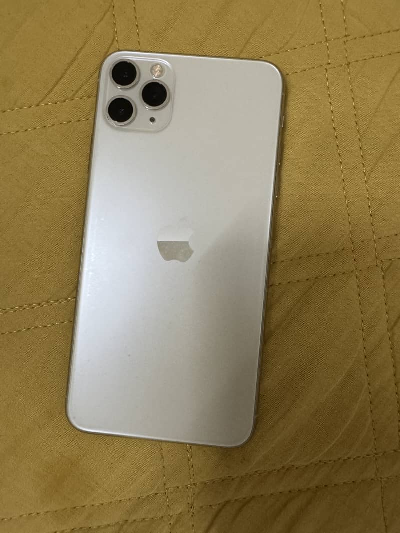 Apple iPhone 11 Pro Max 2