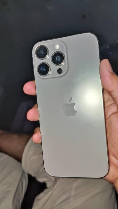 Apple iPhone 16 Pro Max