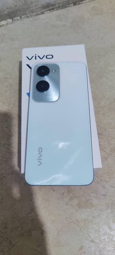 Vivo Y18
