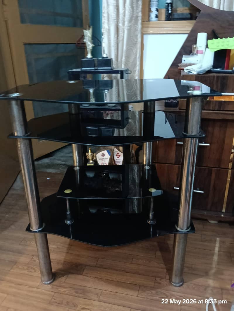TV Trolley metal good condition 1