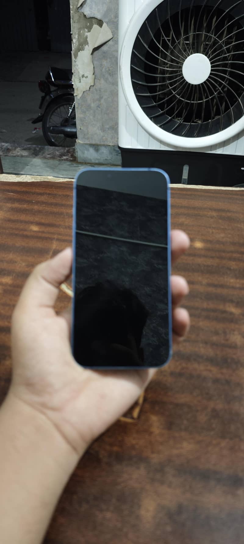 Apple iPhone 13 1