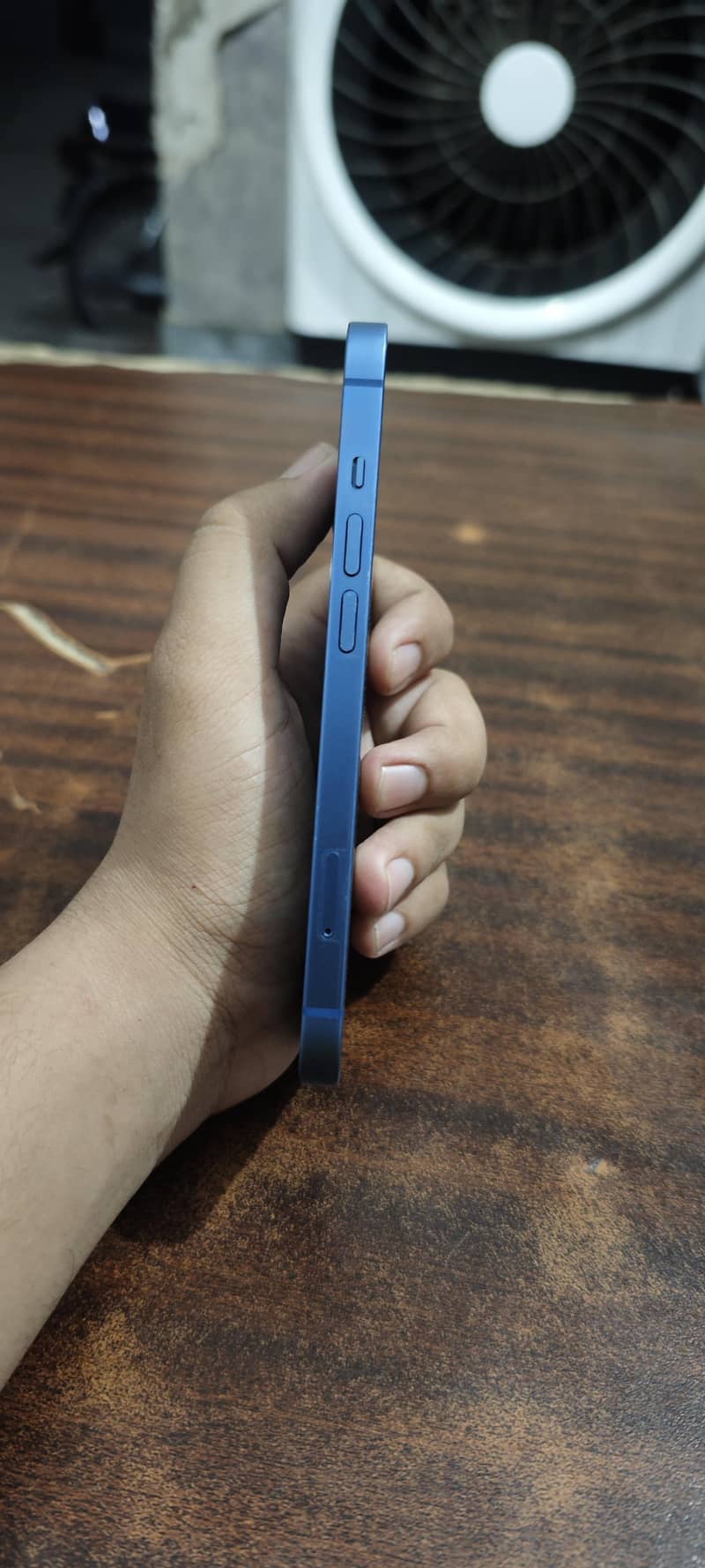 Apple iPhone 13 5