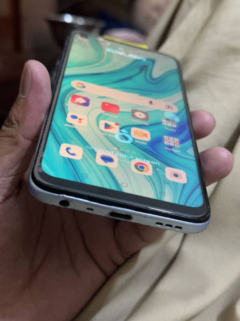 OPPO A54 4