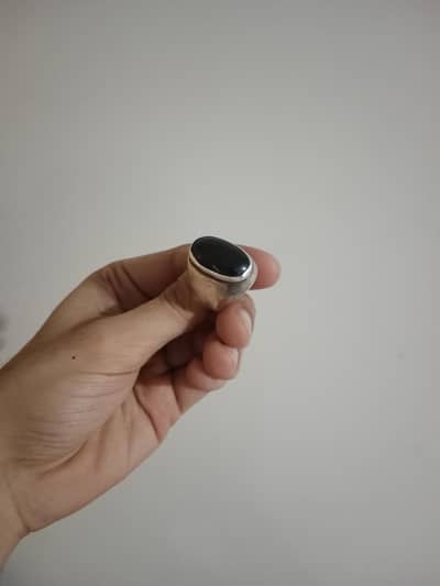 original old black aqiq
