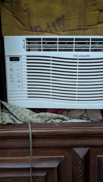 New condition window AC only 28k